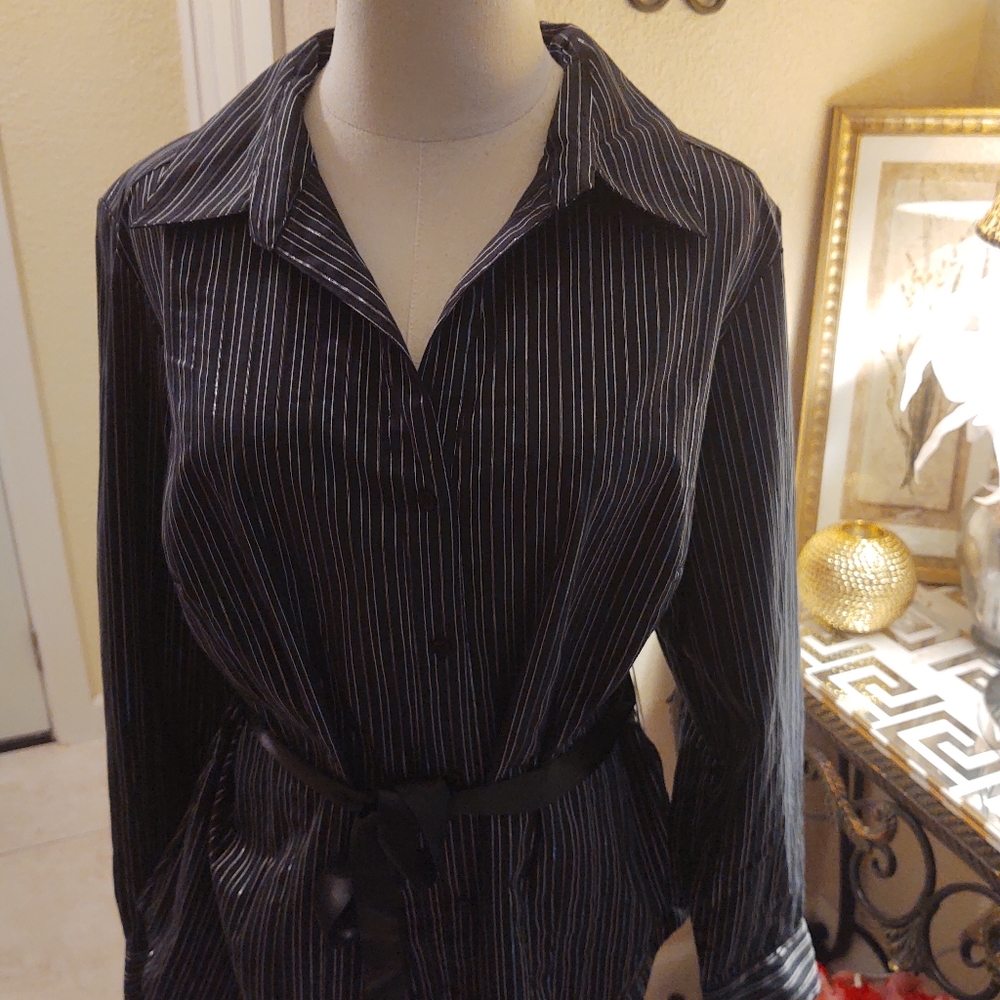 Black and silver striped Worthington top